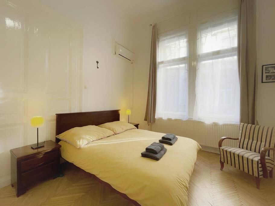 A10 Budapest Center Aparthotel Budapeste Exterior foto